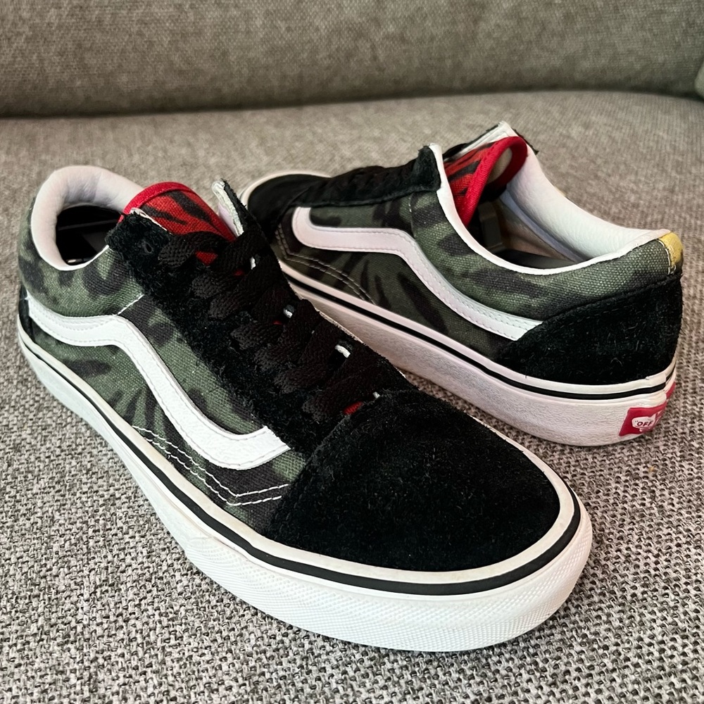 Vans Old Skool “Multi Black Tie-Dye” - Men’s 6.5 | Women’s 8